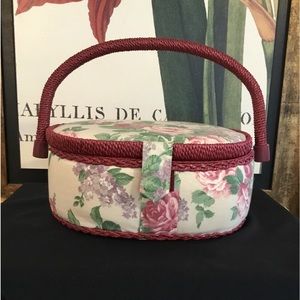 Small Vintage Sewing Basket